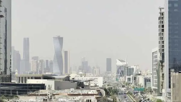 مقتل 3 مواطنين في اعتداءين استهدفا مطار الملك خالد وطائرة للخطوط السعودية