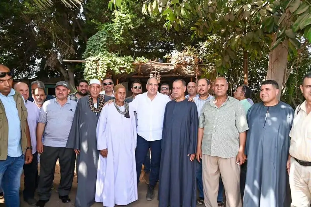 وزير الرى يهنئ جموع الفلاحين المصريين بعيد الفلاح - 1000014366