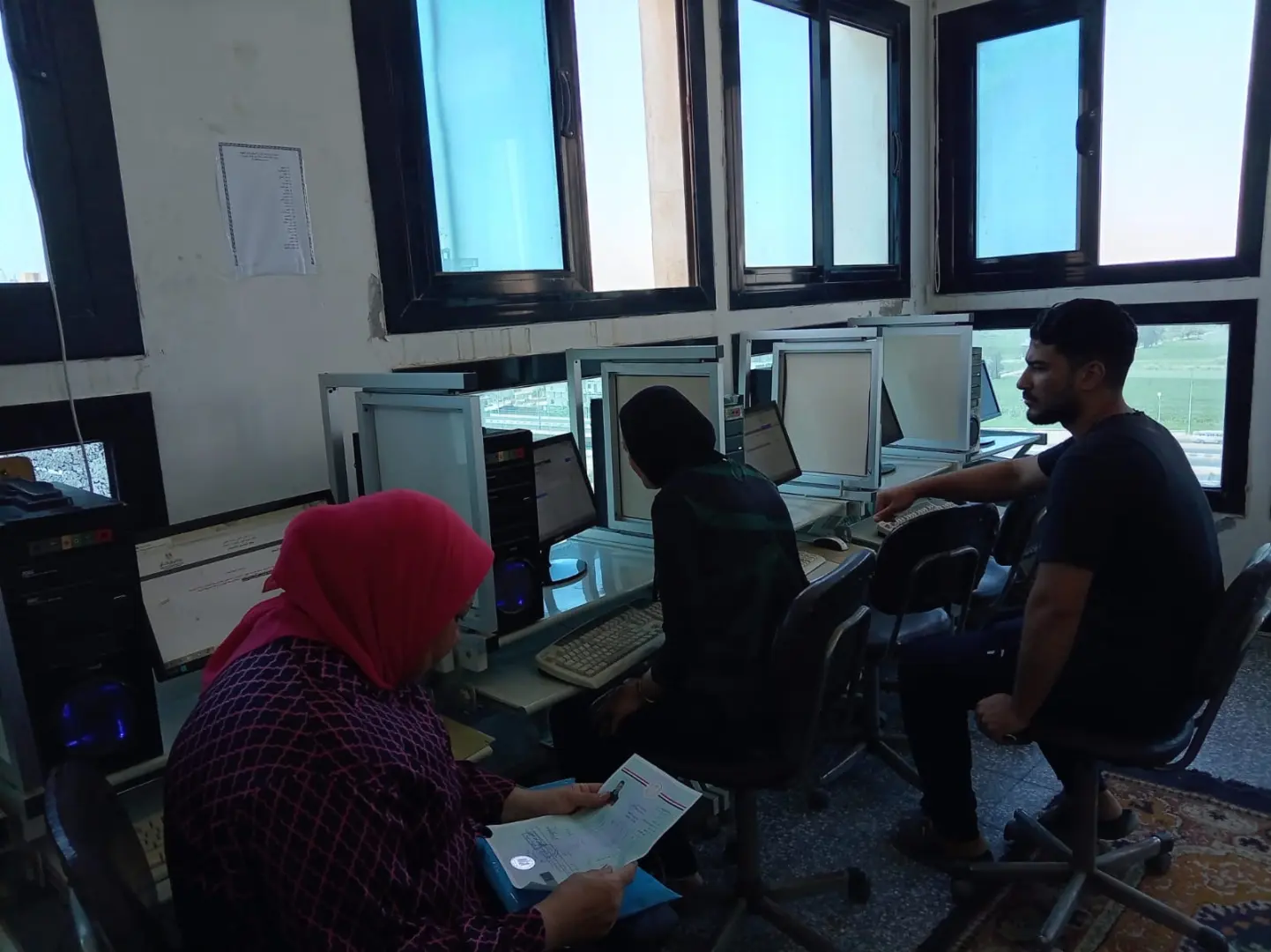 «لحظات الحسم».. إقبال كبير على معامل تنسيق جامعة دمنهور في اليوم الأخير - 1000061688