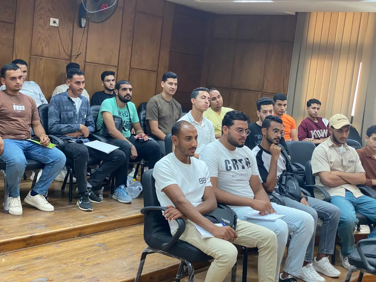 أسرار تسمين الدواجن.. دورة جديدة بجامعة دمنهور لزيادة الإنتاج والأرباح - 1000062519