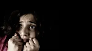 خدعها باسم الحب وأنجبت منه.. كواليس مأساة طفلة الـ13 عامًا مع سائق توك توك في البدرشين