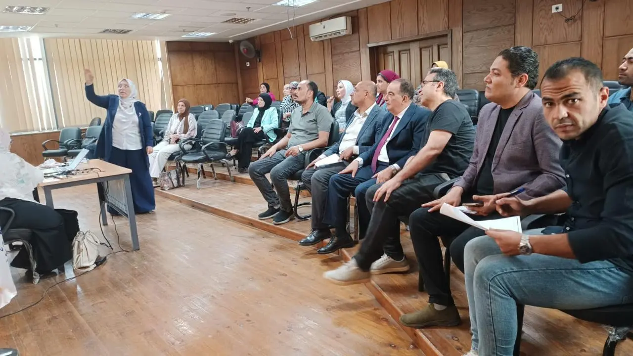 خطوة جديدة نحو الاعتماد.. جامعة دمنهور تؤهل كلية الهندسة للتميز المؤسسي - 1000110906