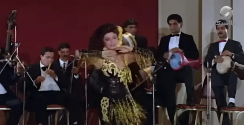 رقصة نبيلة عبيد بعد 36 عامًا تشعل السوشيال ميديا - 1000158938
