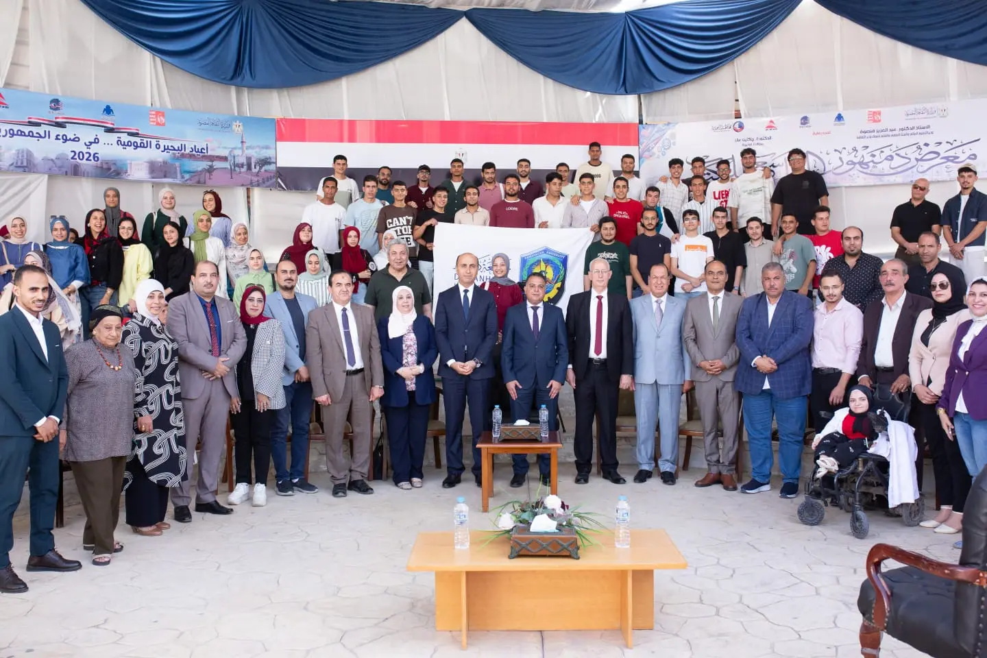 جامعة دمنهور تكشف حلم الطب في معرض الكتاب - 1000169759