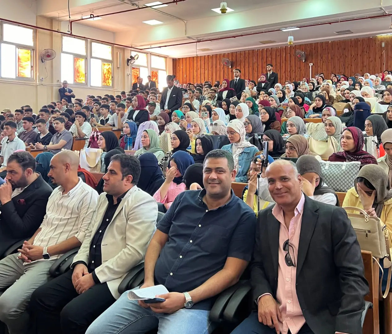 أكتوبر في عيون الشباب.. ندوة قوية بجامعة دمنهور الأهلية - 1000194235