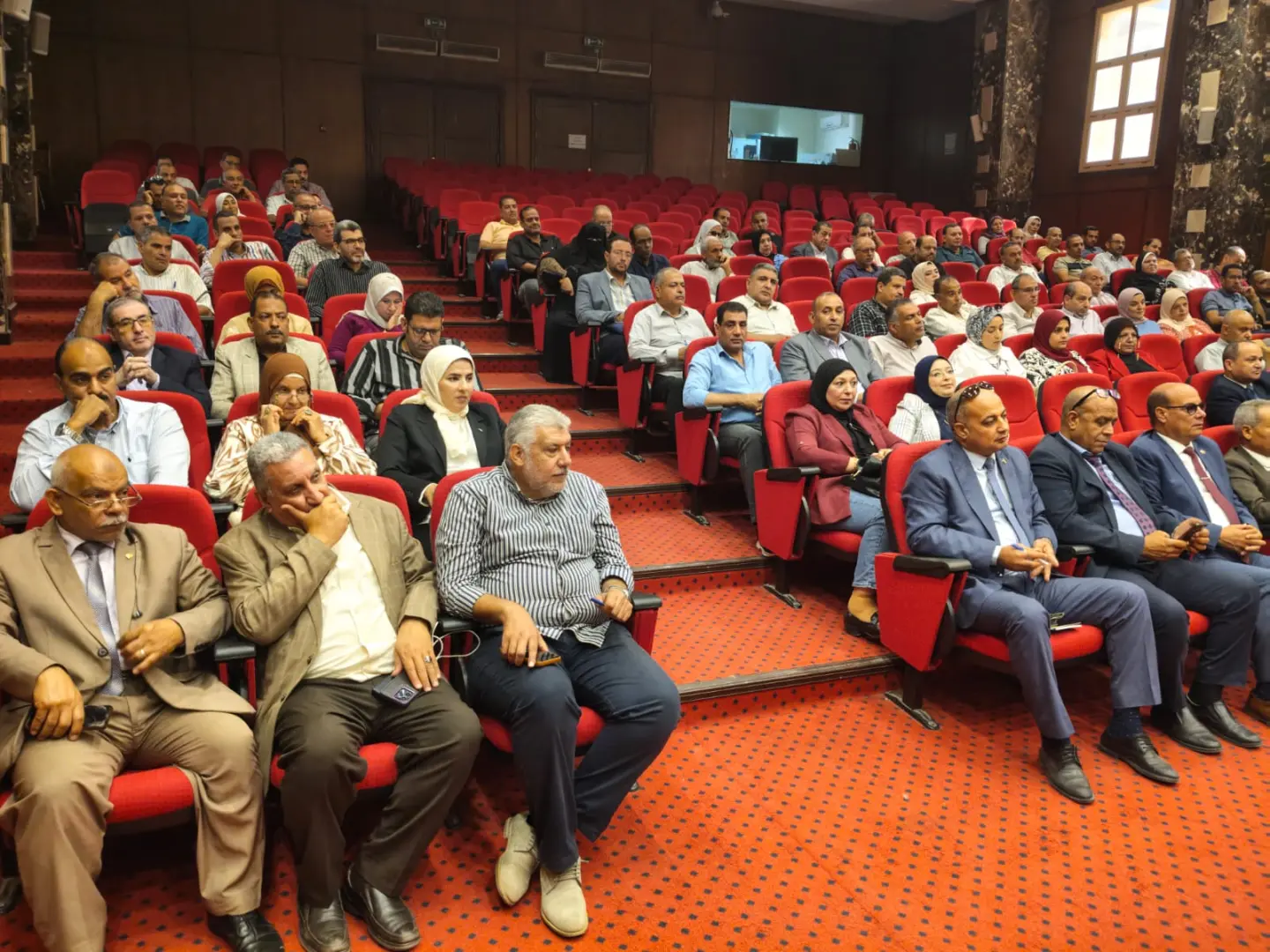 تعليم البحيرة يحسم فوضى النشر - 1000196202