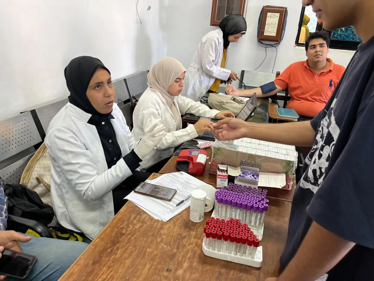 نقطة دم تساوي حياة.. آداب دمنهور تطلق حملة للتبرع بالدم - 1000226730