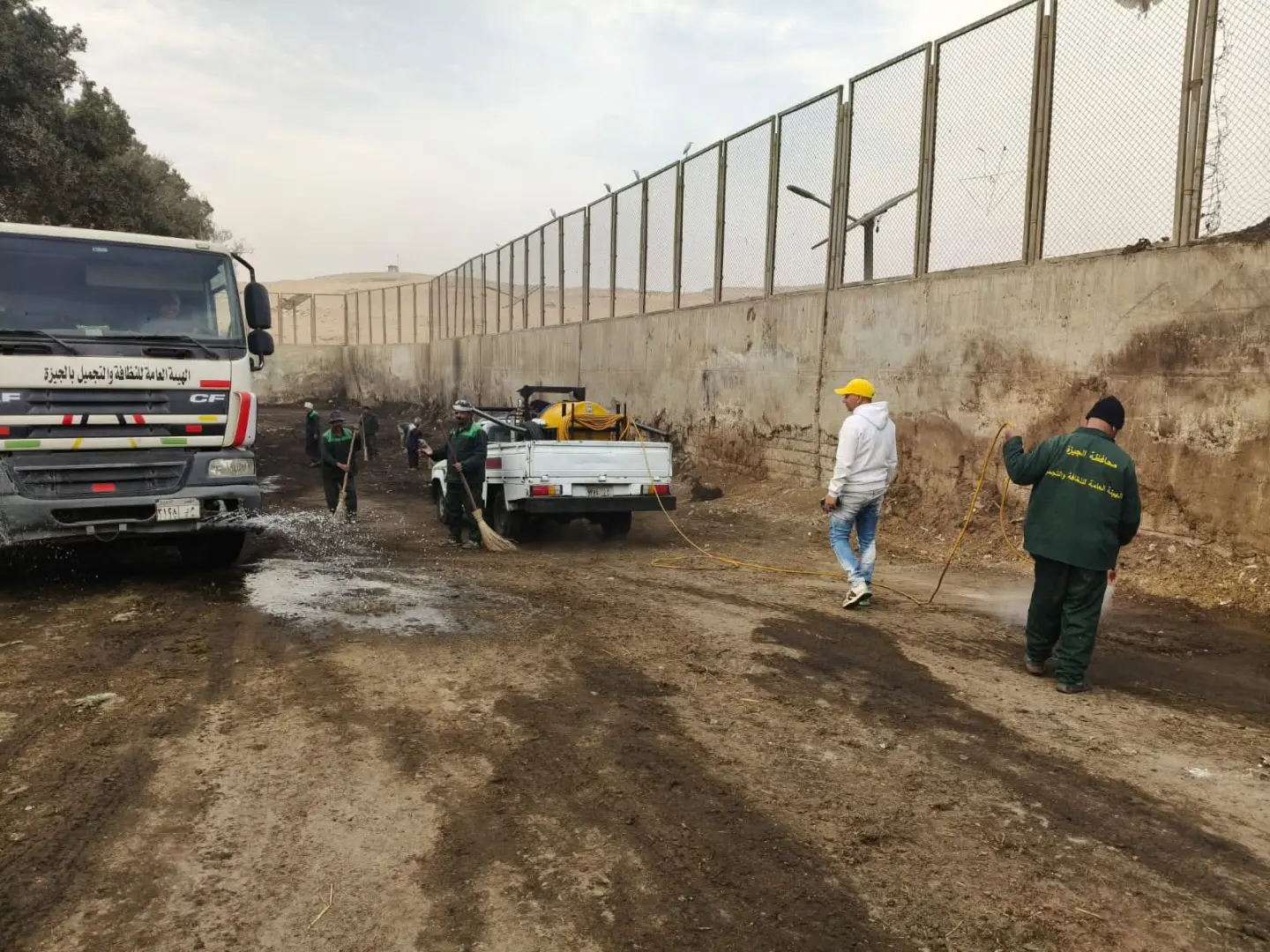 رفع  1200طن مخلفات بمحيط المنطقة الأثرية بالأهرمات