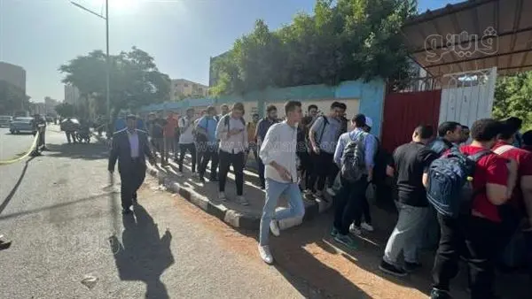 مدرسة ببنى سويف تفصل 31 طالبا بسبب قصات الشعر.. وترحيب كبير من المواطنين
