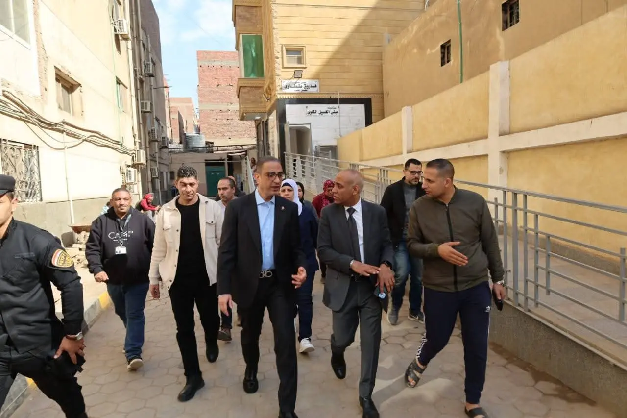 محافظ الجيزة يتفقد مستشفى أبو النمرس المركزي للتأكد من انتظام العمل - 1000255520