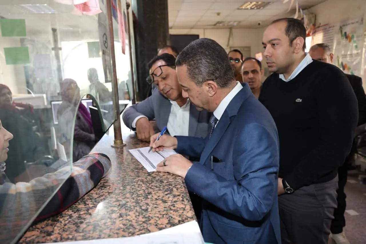 محافظ المنوفية يتفقد المحطة الوسيطة بطاقة استيعابية 550 طن / يوم والمركز التكنولوجى - 1000256195