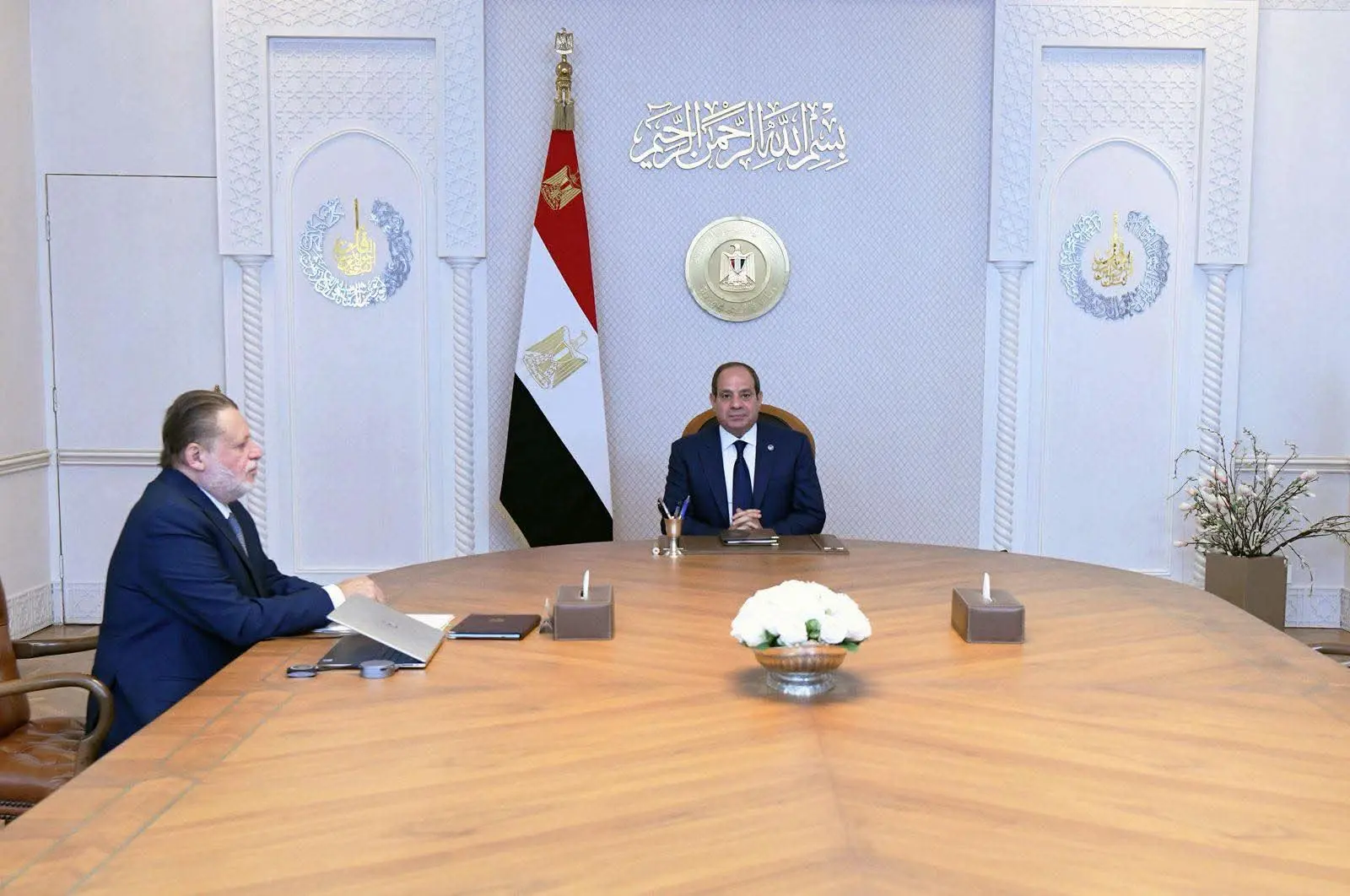 الرئيس.. لمحافظ البنك المركزى: ضرورة الإستمرار فى الحد من معدلات التضخم