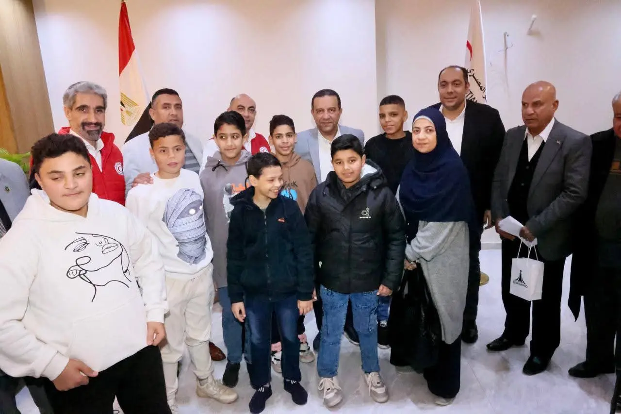 محافظ المنوفية يشارك حفل الإفطار الجماعي للأيتام والمسنين والأيتام من ذوي الهمم - 1000257411