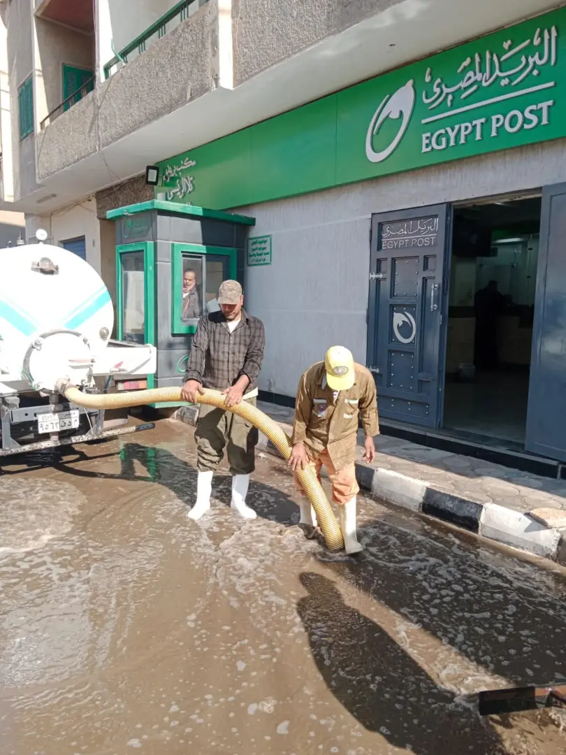 محافظ المنوفية يتابع جهود شفط الامطار بنطاق حي غرب وشرق وشبين الكوم - 1000257759