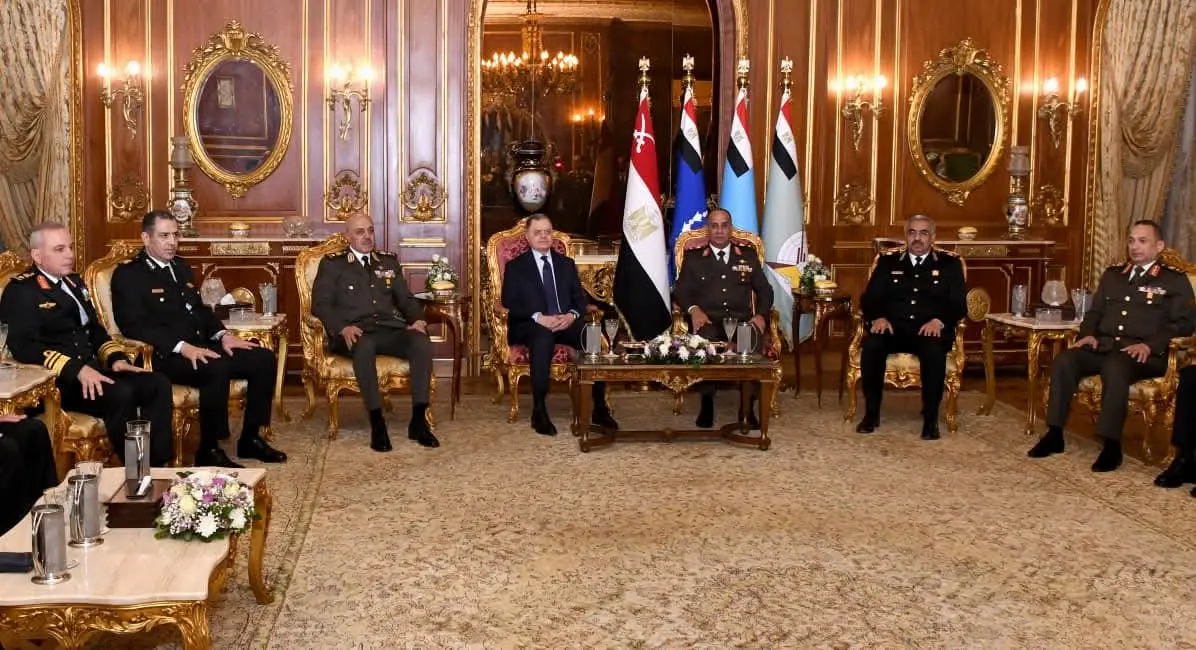 وزير الدفاع: القوات المسلحة والشرطة.. درعا الوطن والعيون الساهرة على أمنه - 1000258611
