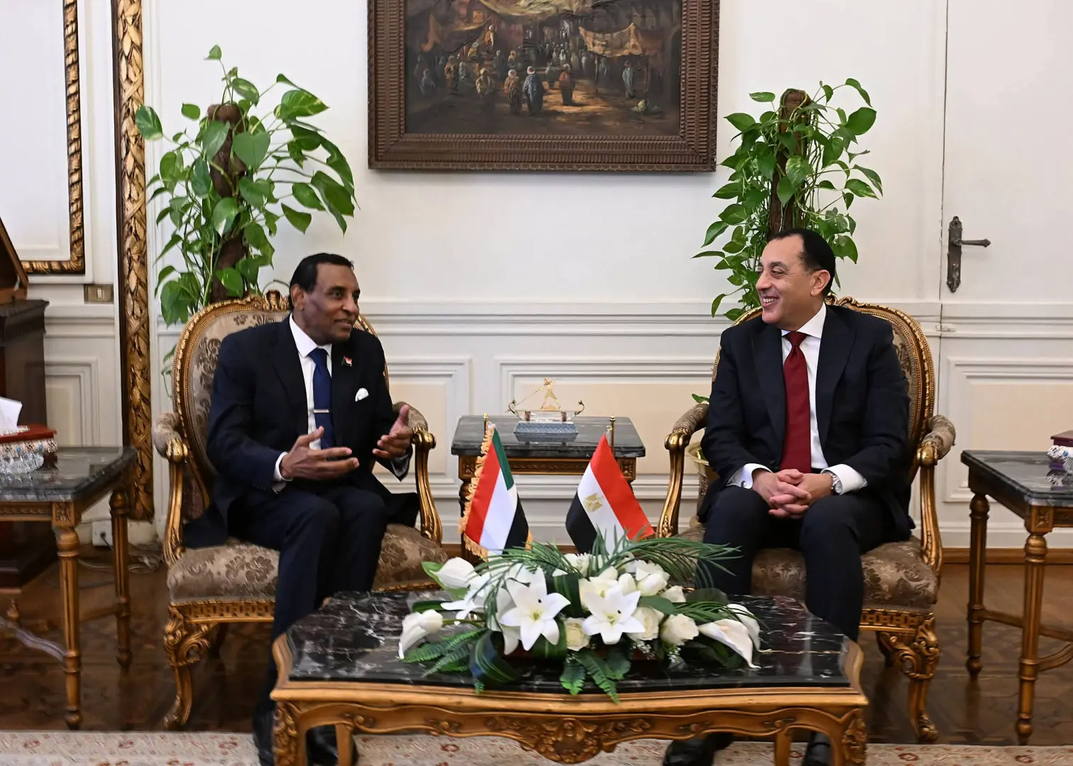 مدبولى ونظيره السودانى بحثا تعزيز العلاقات الثنائية والقضايا الإقليمية ذات الاهتمام المشترك