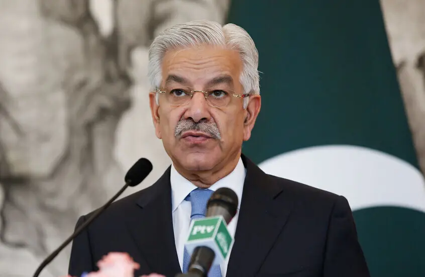 باكستان تهدد أفغانستان: "لقد نفد صبرنا..الآن حرب مفتوحة بيننا وبينكم"
