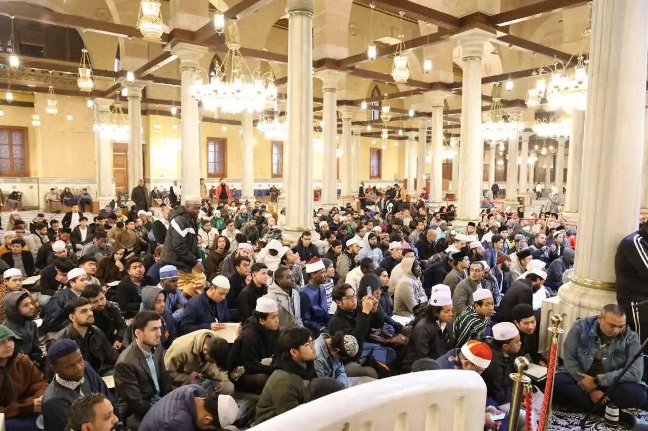 وزير الأوقاف يشهد انعقاد «ملتقى الفكر الإسلامي الدولي» الثاني بمسجد الإمام الحسين - 1000261928