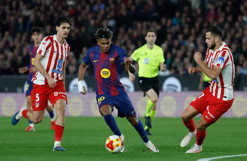 برشلونة فاز على أتليتكو مدريد بثلاثية نظيفة وودع كأس ملك إسبانيا