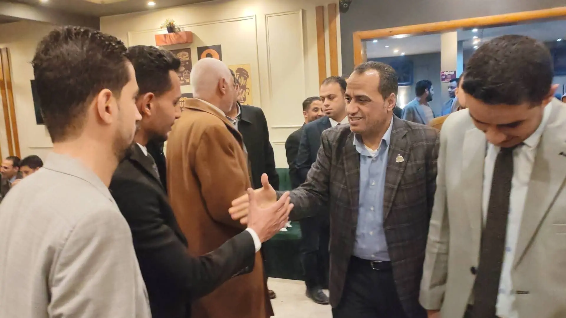 النائب ممدوح جاب الله ..على مائدة إفطار المحامين بحوش عيسى - 1000263666