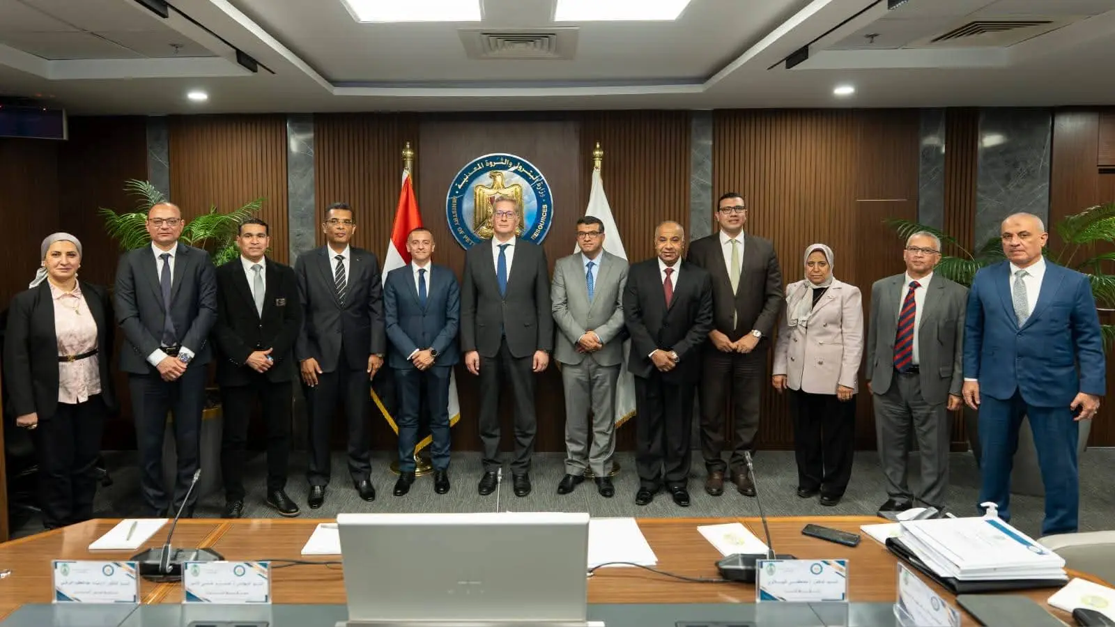 وزير البترول: مناطق امتياز شركة جنوب الوادي تزخر بالعديد من الفرص الاستثمارية الواعدة - 1000270318