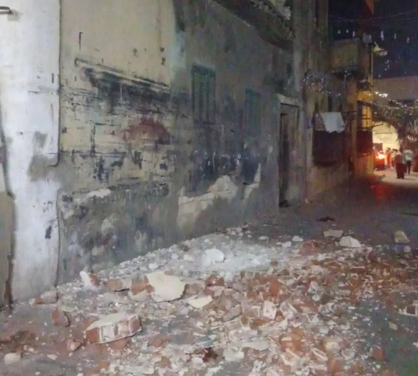 انهيار أجزاء من عقار بالإسكندرية.. وإصابة شخصين
