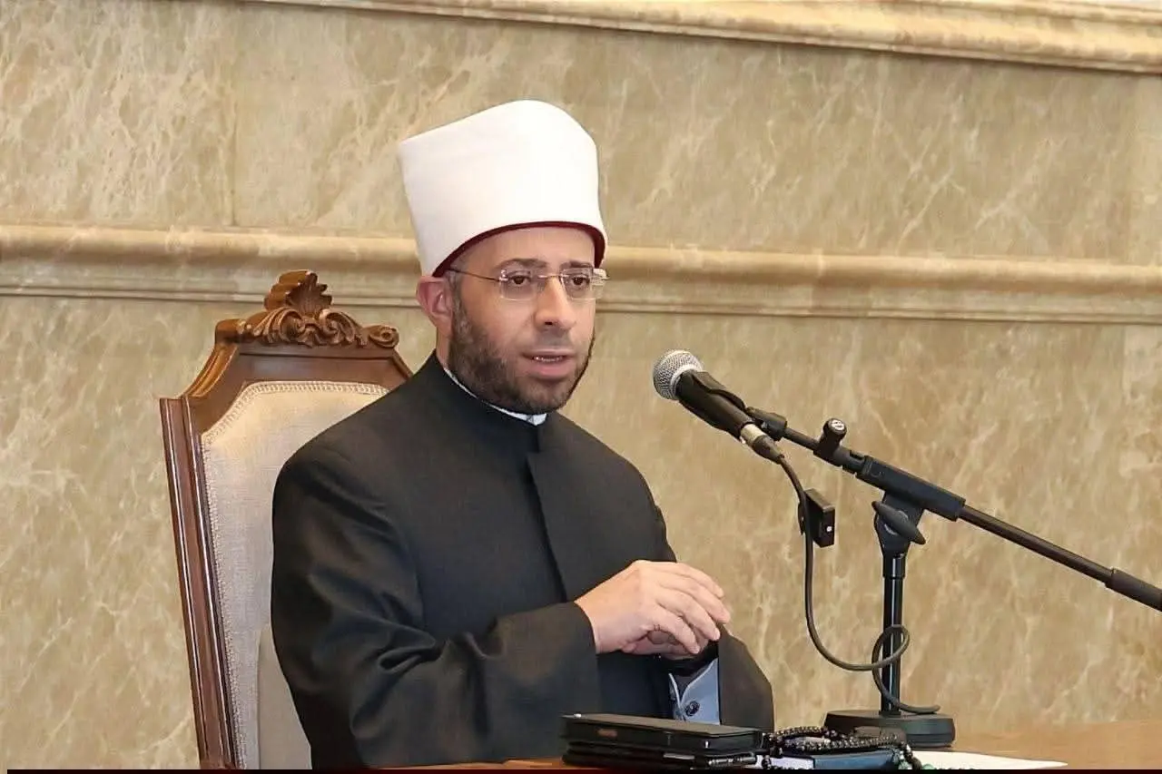 وزير الأوقاف يلتقى حملة الدكتوراه الملتحقين بالأكاديمية العسكرية - 1000273758