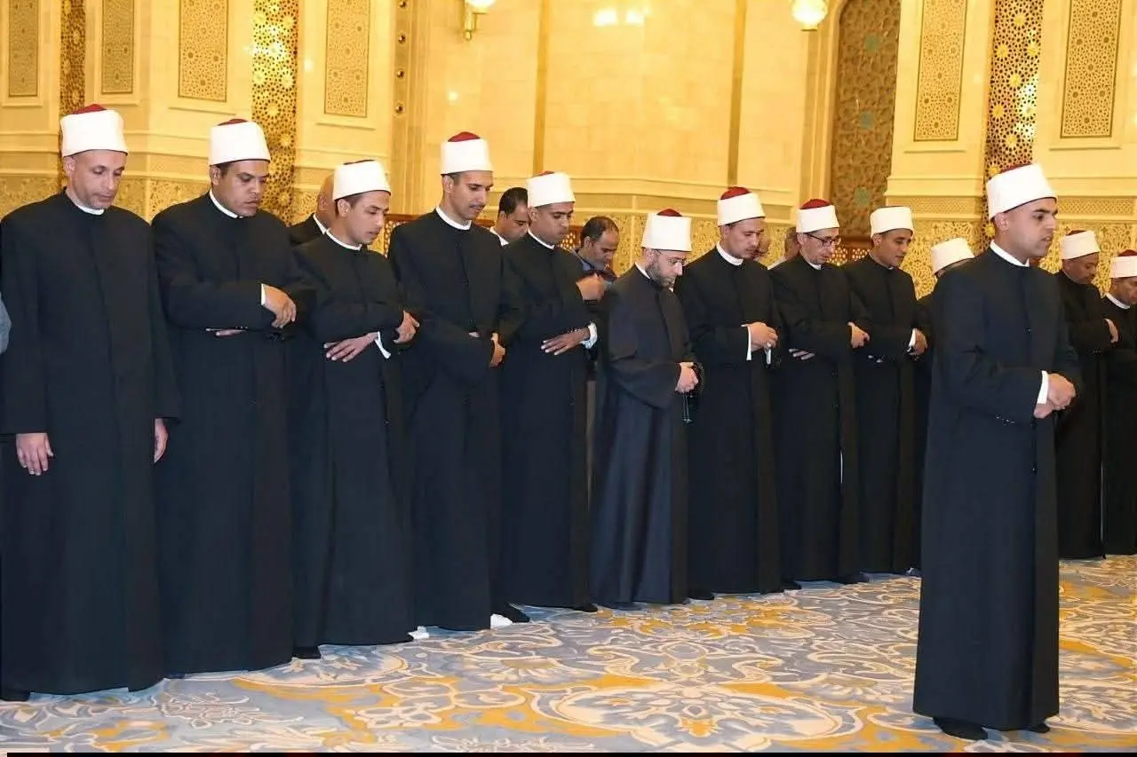 وزير الأوقاف يلتقى حملة الدكتوراه الملتحقين بالأكاديمية العسكرية - 1000273760
