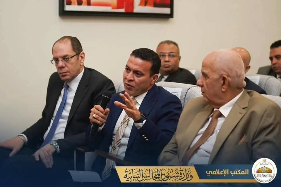 وزير المجالس النيابية يلتقى ممثلى ومديرى الاتصال السياسي للوزارات - 1000273787