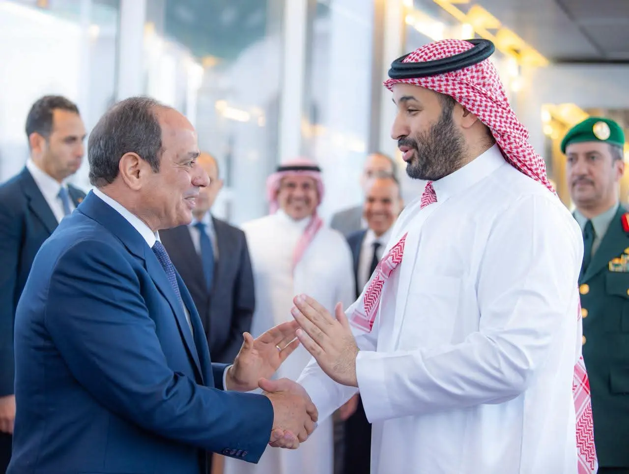 الأحزاب السياسية: جولة الرئيس الخليجية تؤكد أن مصر كانت وستظل داعمًا رئيسيًا لأشقائها العرب، - 1000277036
