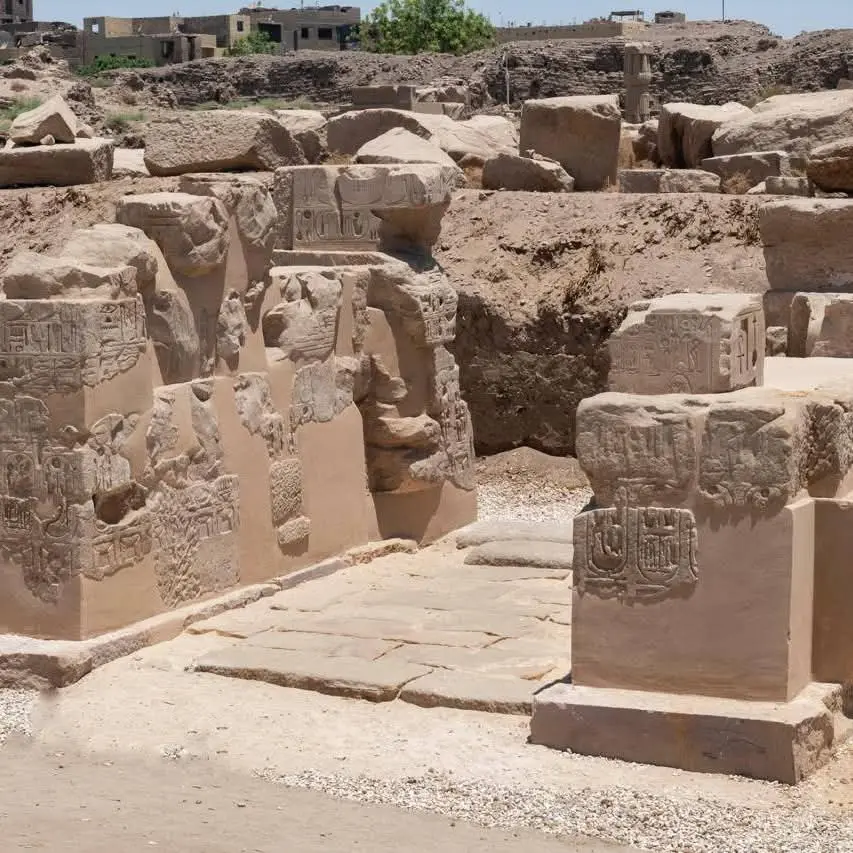 الكشف عن لوحة حجرية جديدة تعود إلى عصر الإمبراطور الرومانى تيبيريوس