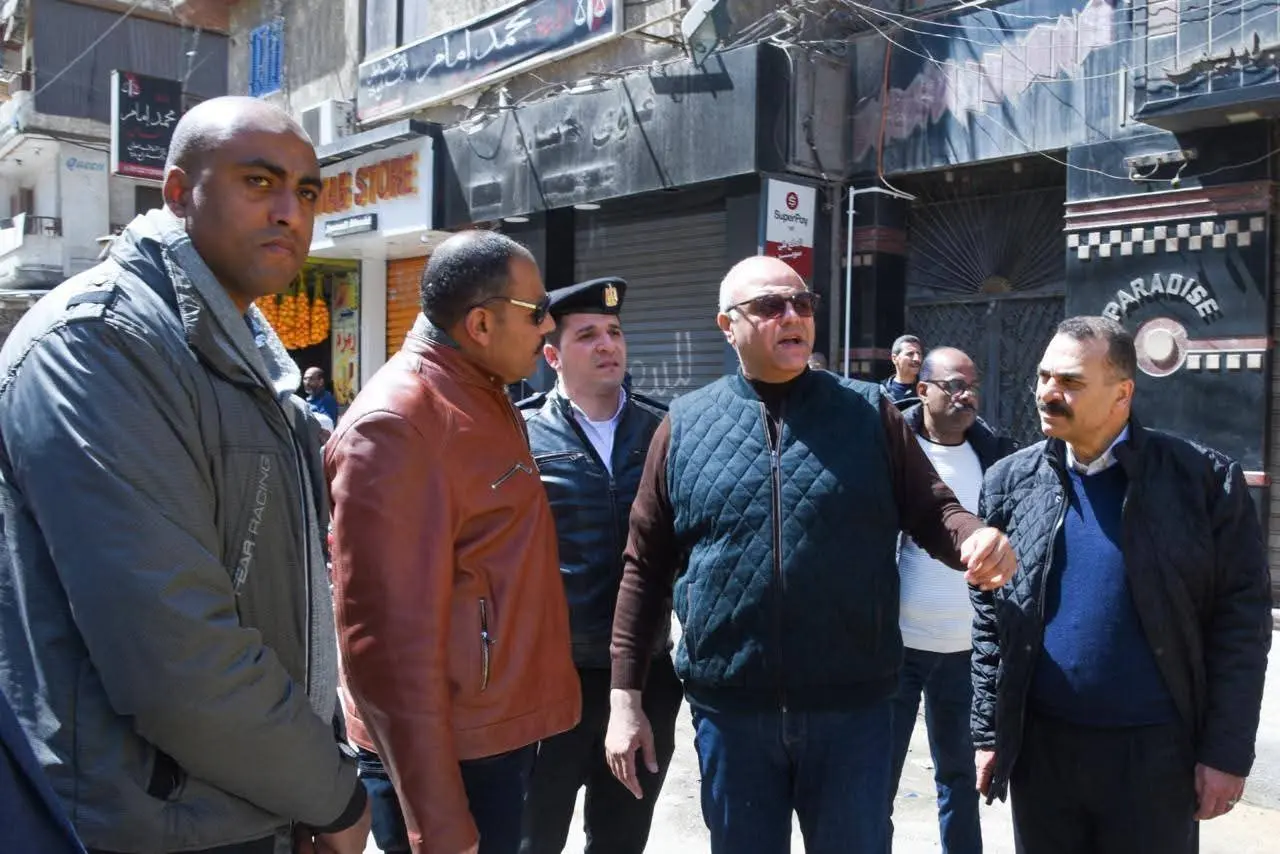 محافظ الاسكندرية : دراسة فتح محاور مرورية عرضية جديدة لتخفيف التكدسات المرورية