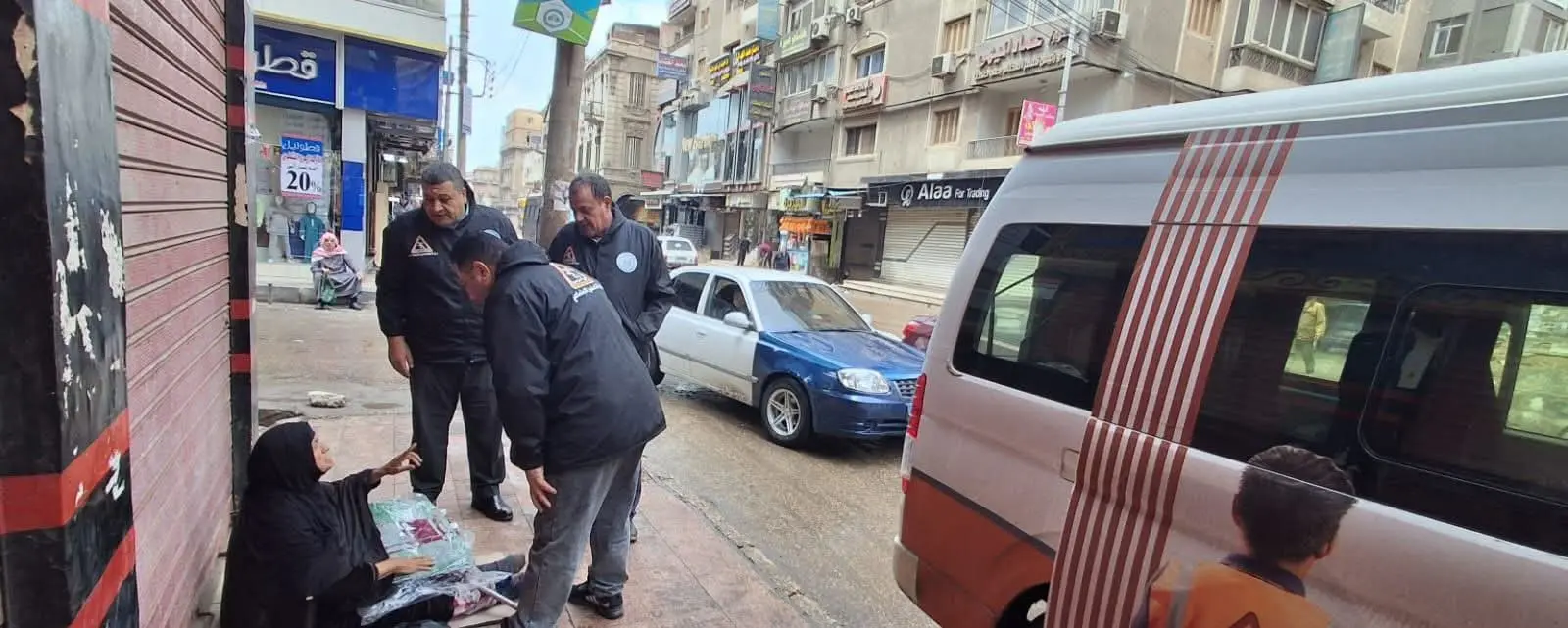 التضامن : فرق التدخل السريع تكثف تواجدها الميداني في المحافظات لمواجهة تداعيات الأمطار وسوء الأحوال الجوية - 1000280378
