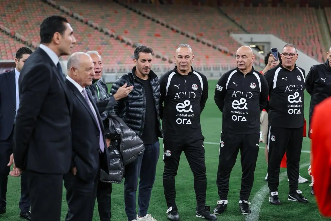 منتخب مصر يختتم تدريباته لمواجهة السعودية غداً.. ووزير الرياضة يجتمع باللاعبين - 1000281513