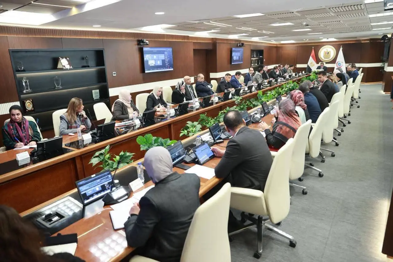 وزير الصحة يتابع مستجدات تأهيل المنظومة الصحية بالمنيا - 1000283907