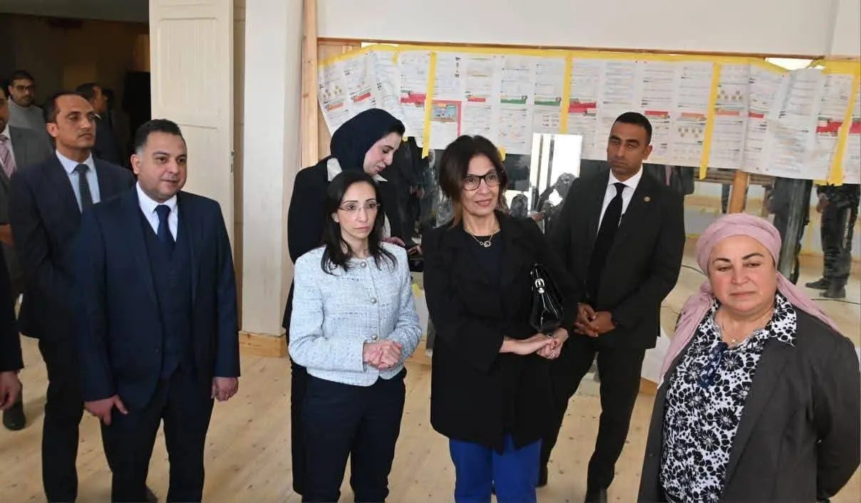 وزيرة الثقافة ومحافظ البحيرة تتفقدان دار الأوبرا ومركز الإبداع الفني وقصر الثقافة بدمنهور - 1000289970 1