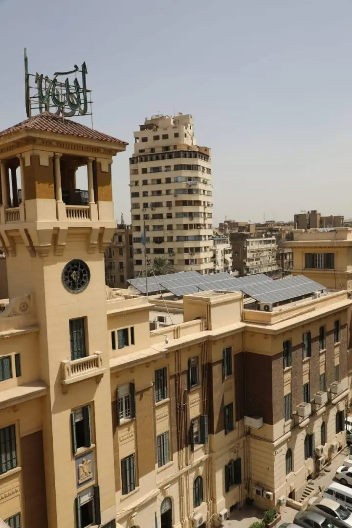 محافظ القاهرة: رفع كفاءة وصيانة ٢٥ محطة طاقة شمسية - 1000291122