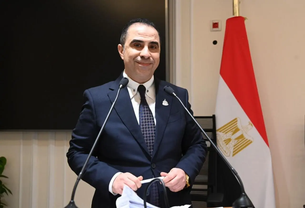 "الشعب الجمهوري" يتقدم بمشروع قانون لحماية الطفل رقميًا في أول جلسة استماع بلجنة الاتصالات عقب توجيهات الرئيس السيسي