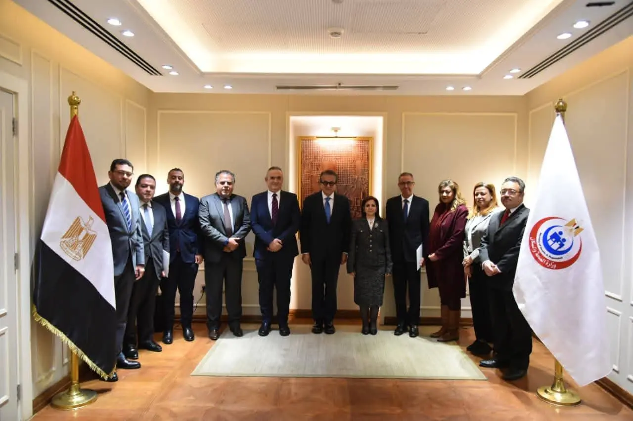 وزير الصحة يكرم فرق القوافل الطبية وممثلي الخارجية المشاركين في دعم الأشقاء بالسودان وجيبوتي والصومال