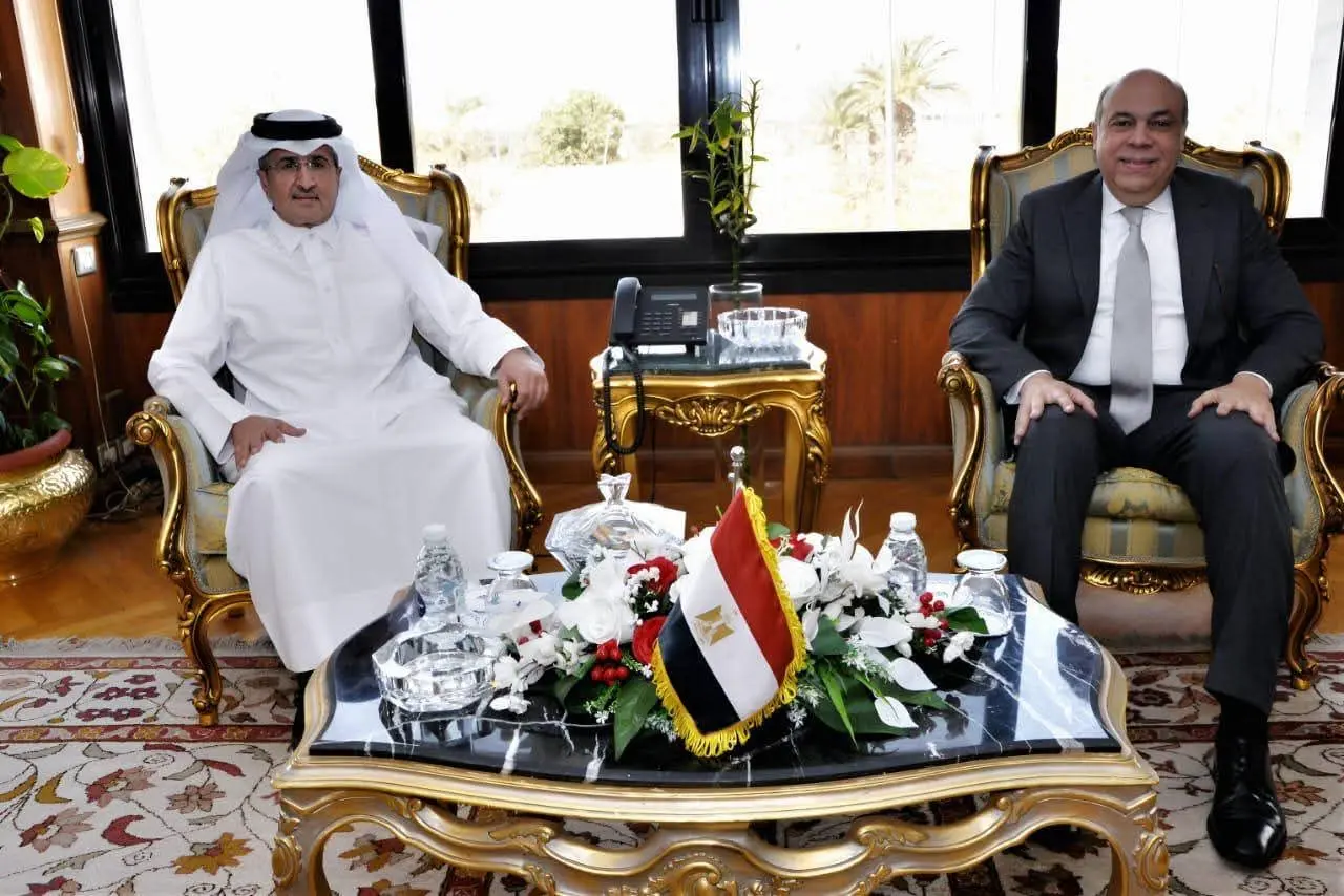 الحفني يستقبل رئيس الهيئة العامة للطيران المدني القطري لبحث أوجه التعاون بين الجانبين
