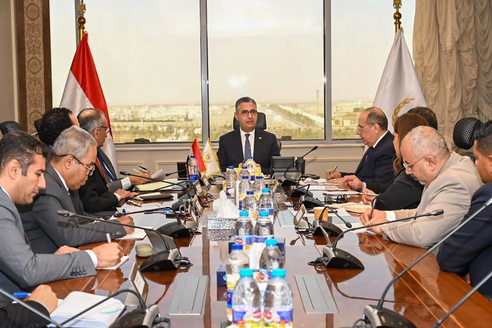 تنفيذًا لتوجيهات الرئيس.. وزير التموين يوجه ببدء صرف المنحة الإضافية على البطاقات التموينية بدءًا من غدٍ الثلاثاء