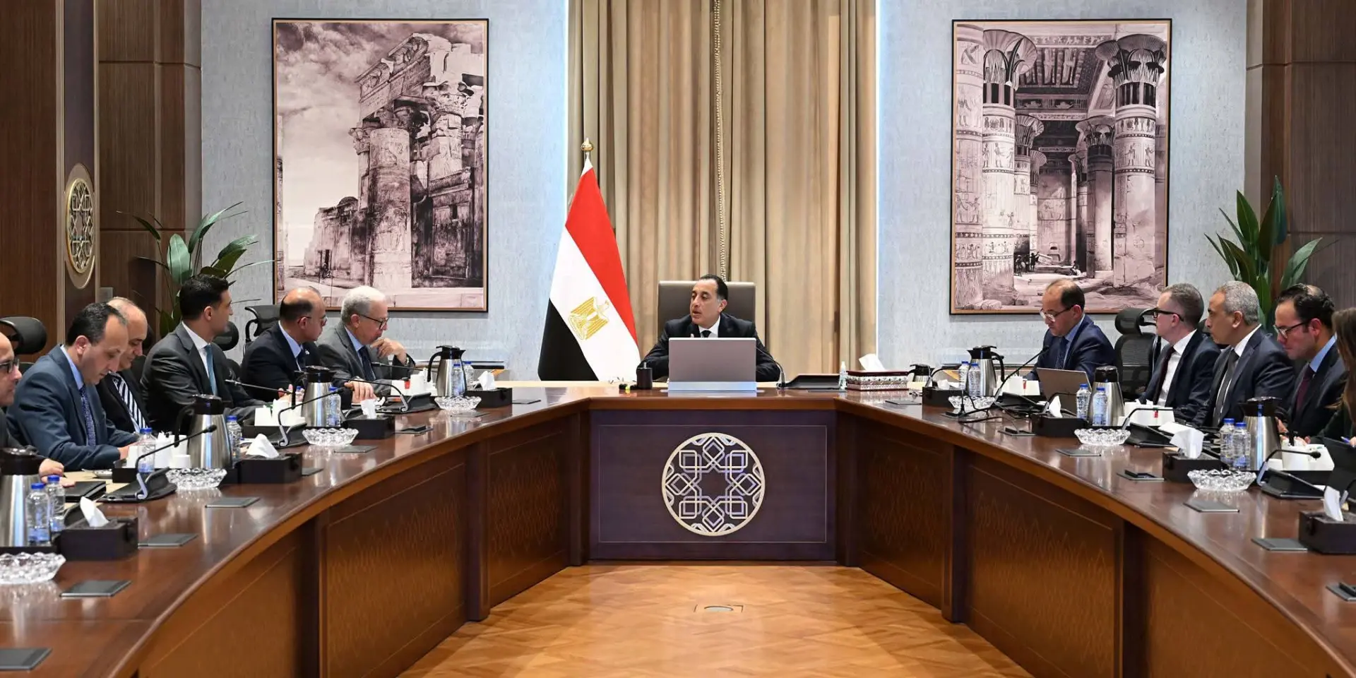 في اجتماع مع نائب رئيس الوزراء ووزراء المجموعة الاقتصادية.. مدبولي يستعرض أولويات المرحلة المقبلة