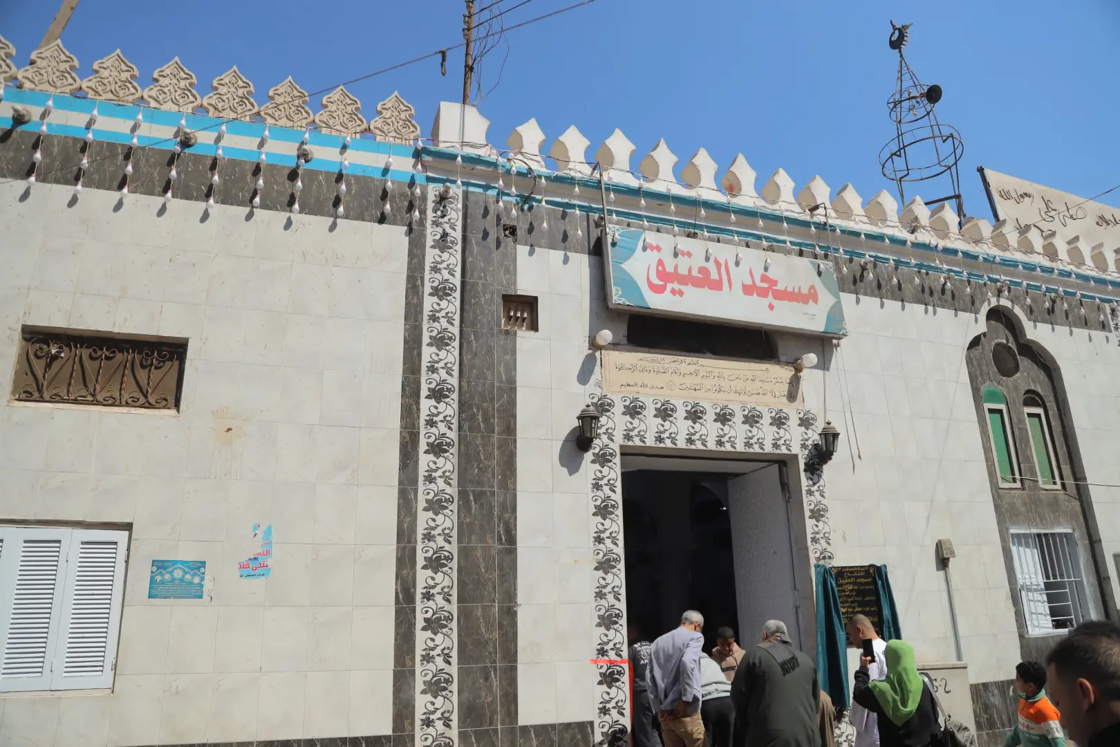محافظ قنا يفتتح "المسجد العتيق" بنجع حمادي عقب تجديده بالجهود الذاتية - 1000415344