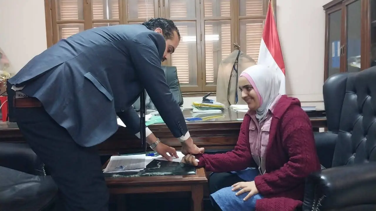 وزارة العمل تُوفّر فرص عمل لائقة لـ75 شابًا من ذوي الهمم بالقاهرة - 1000415717
