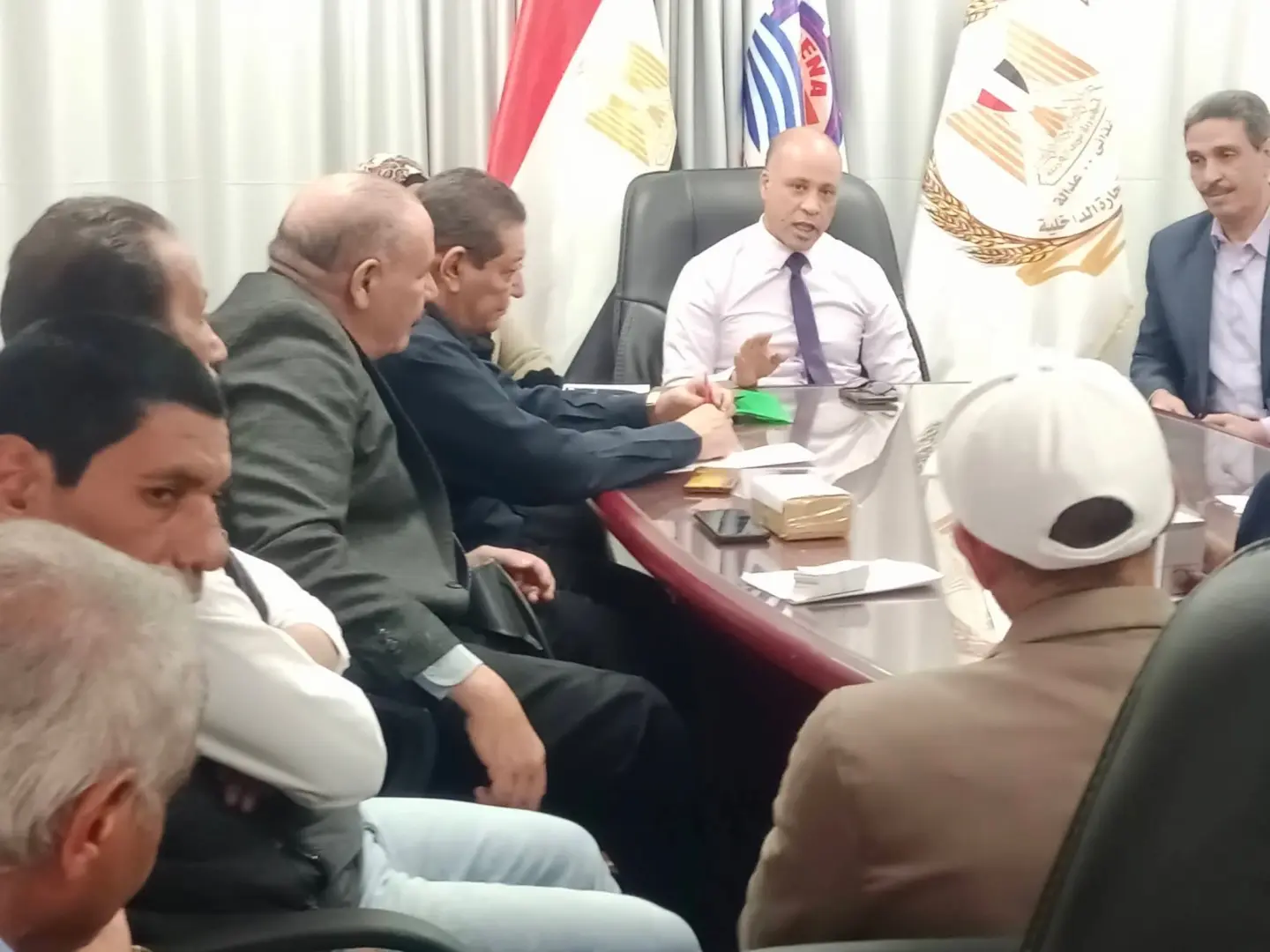 سحب التراخيص والإحالة للنيابة العامة.. إجراءات حاسمة ضد المتلاعبين بأسطوانات البوتاجاز بقنا - 1000419212
