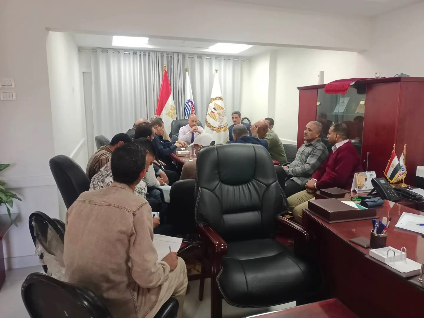 سحب التراخيص والإحالة للنيابة العامة.. إجراءات حاسمة ضد المتلاعبين بأسطوانات البوتاجاز بقنا - 1000419221