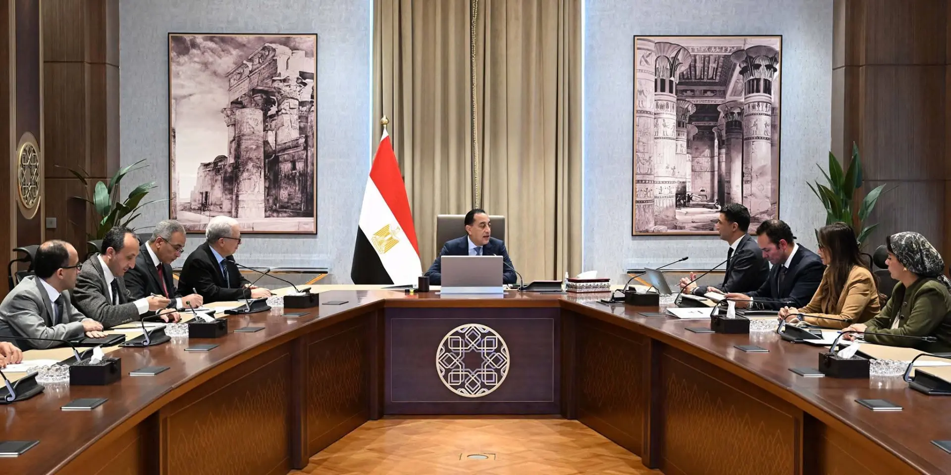 رئيس الوزراء يلتقي وزير الصناعة لاستعراض رؤية عمل الوزارة في المرحلة المقبلة - 1000419280