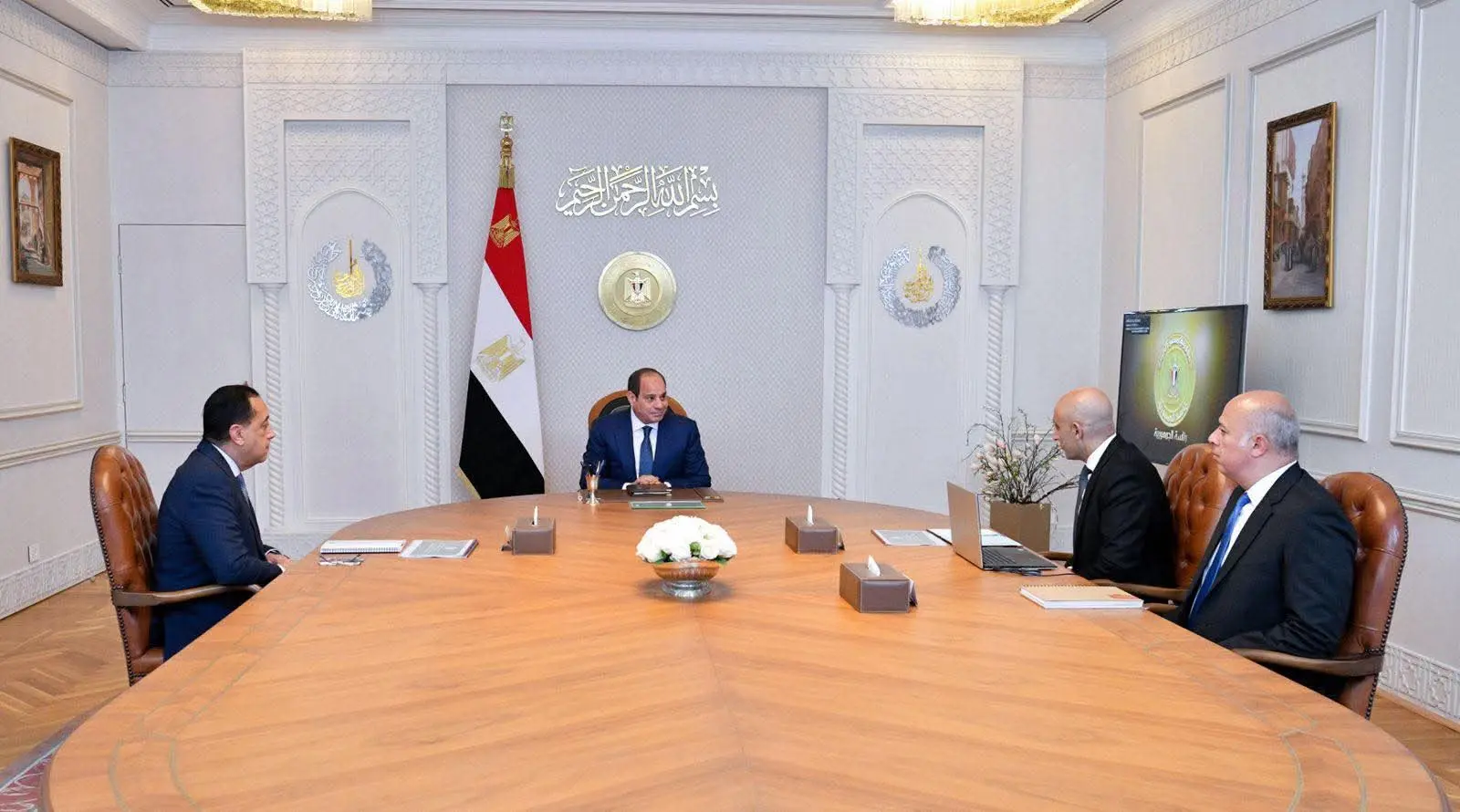 الرئيس السيسي يوجه ببذل أقصى الجهد للارتقاء بالمستوى العلمي والمهني لخريجي التعليم الفني - 1000419310