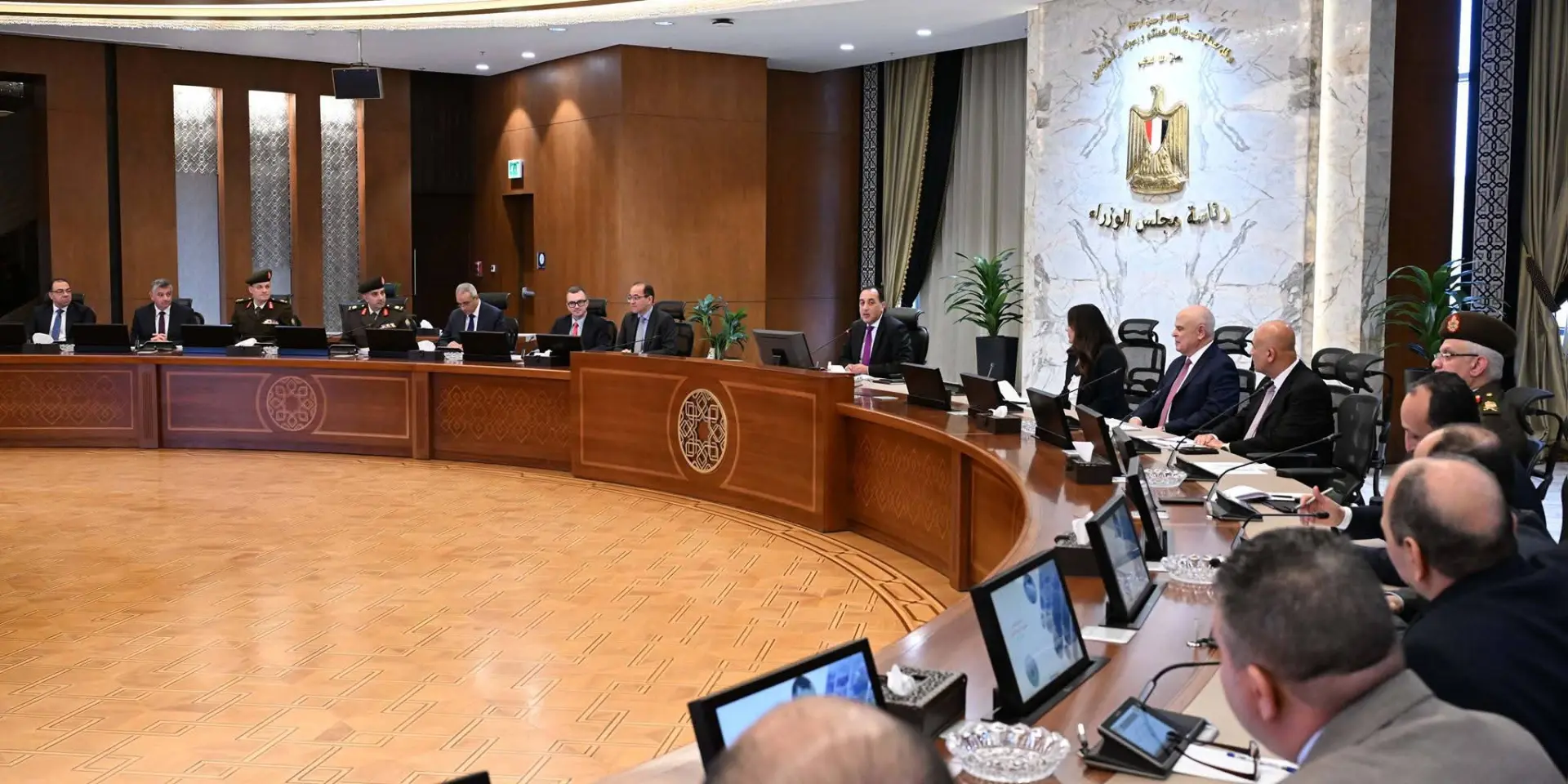 رئيس الوزراء يتابع مستجدات الموقف التنفيذي والمالي للمرحلة الأولى للمُبادرة الرئاسية “حياة كريمة” - 1000423338