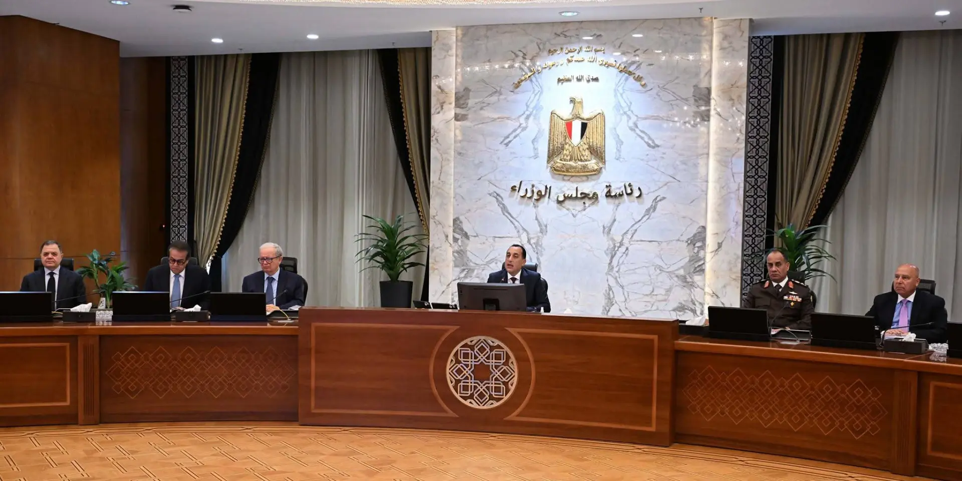 مدبولي يهنئ الرئيس والشعب المصري بمناسبة الذكرى الـ 53 لانتصارات العاشر من رمضان “أكتوبر 1973” - 1000425318